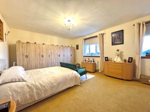 Photo 3- click for photo gallery